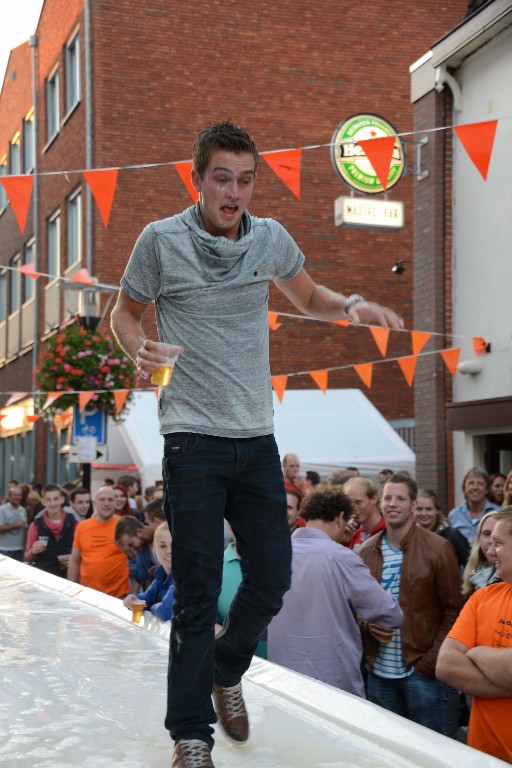 ../Images/Donderdag kermis 557.jpg